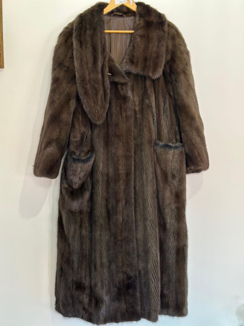 Geaca din Blana Naturala de Vizon (Nurca Americana), Marimea XL-XXL