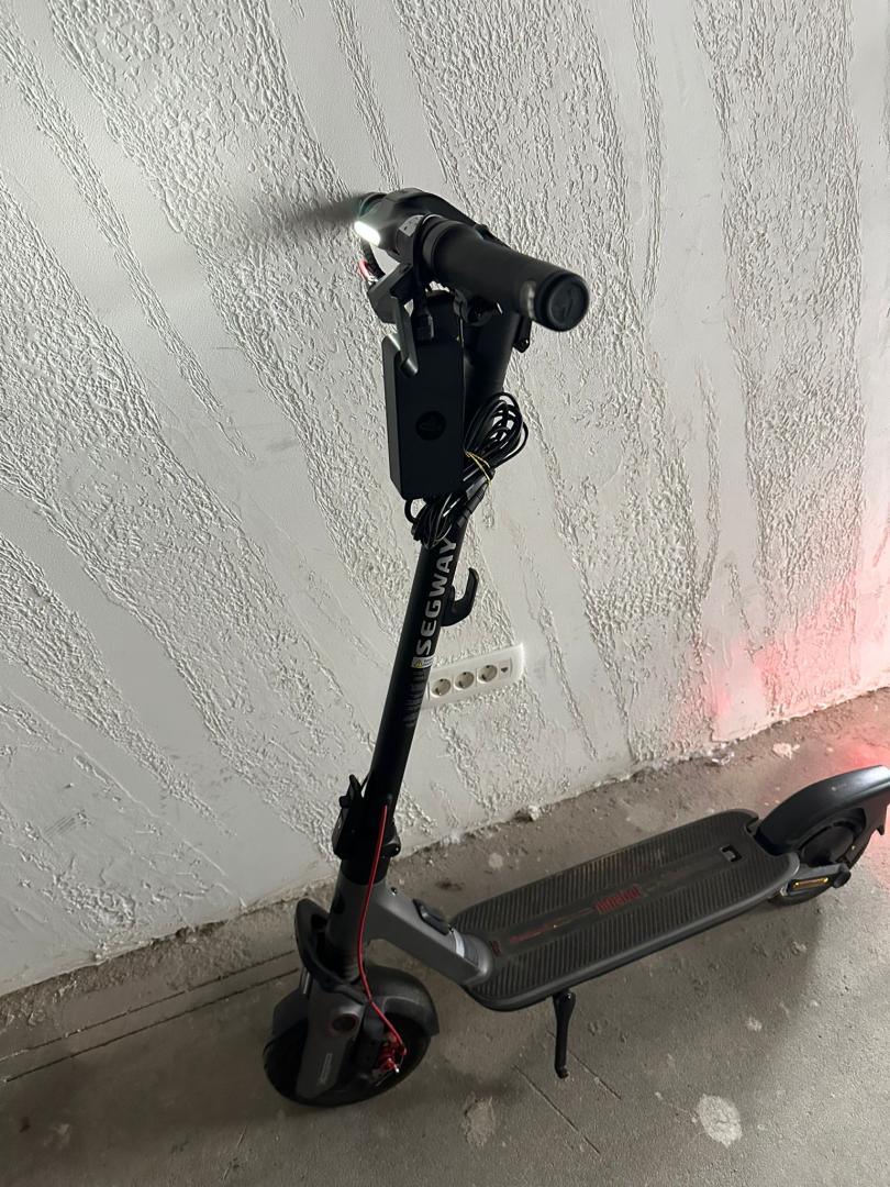 Trotineta electrica Ninebot F3 eKickScooter image 5
