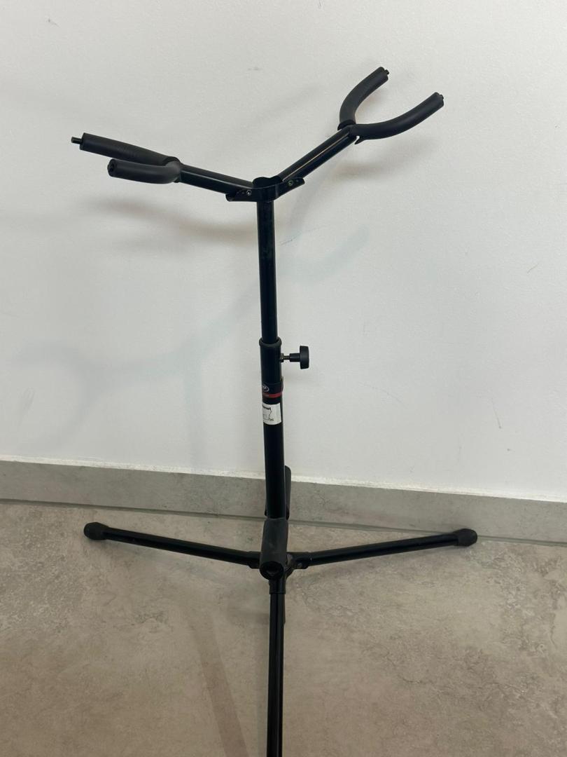 Suport Chitara Dublu Stagg