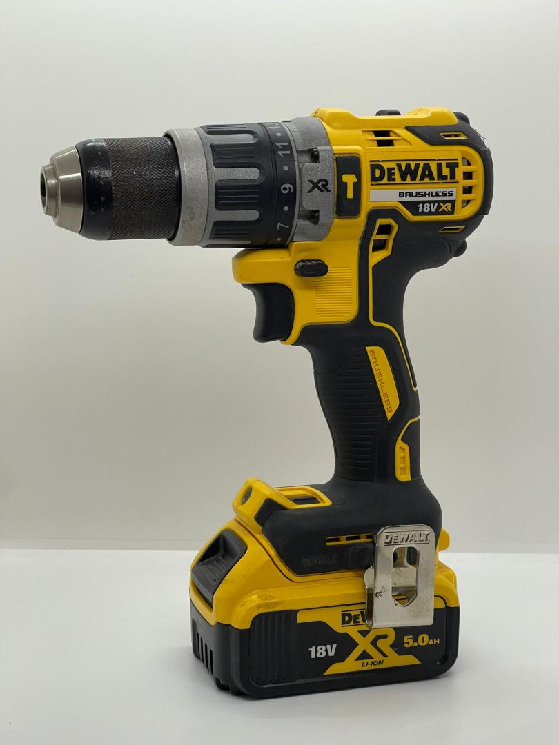 Autofiletanta pe accumulator Dewalt DCD796