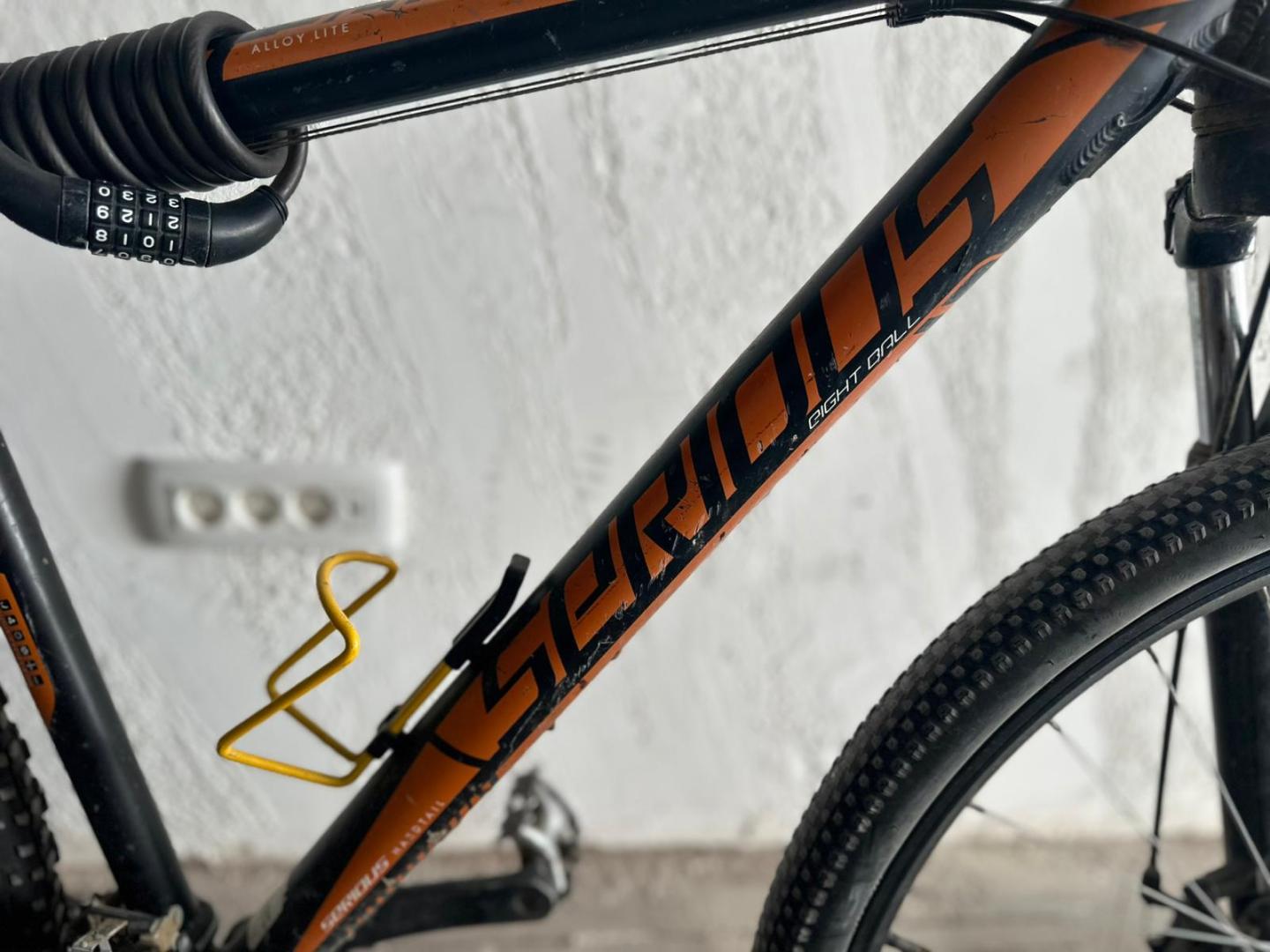 Bicicleta Serious Eight Ball, 29" image 1