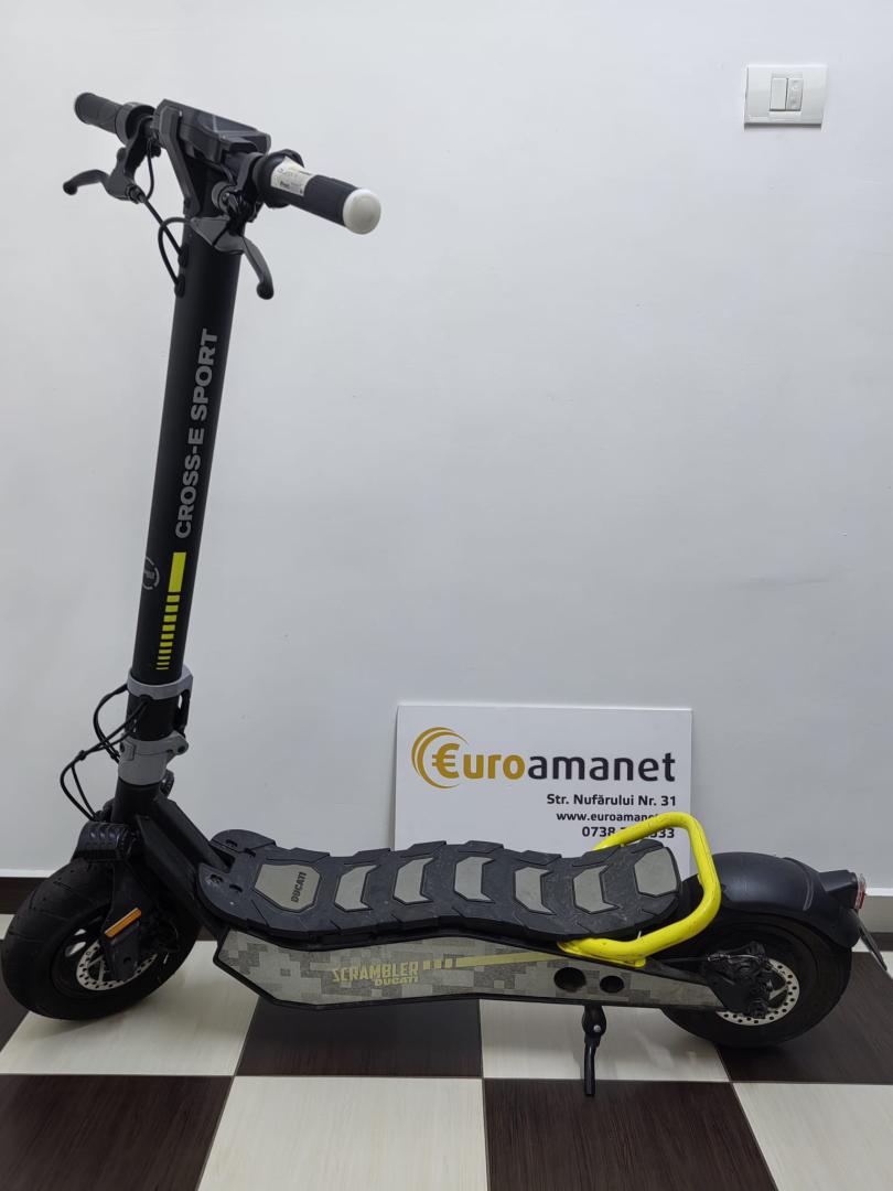 Trotineta electrica pliabila DUCATI Scrambler