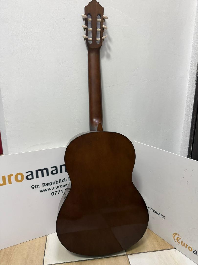 Yamaha C40 Nylon String Acoustic Guitar image 1
