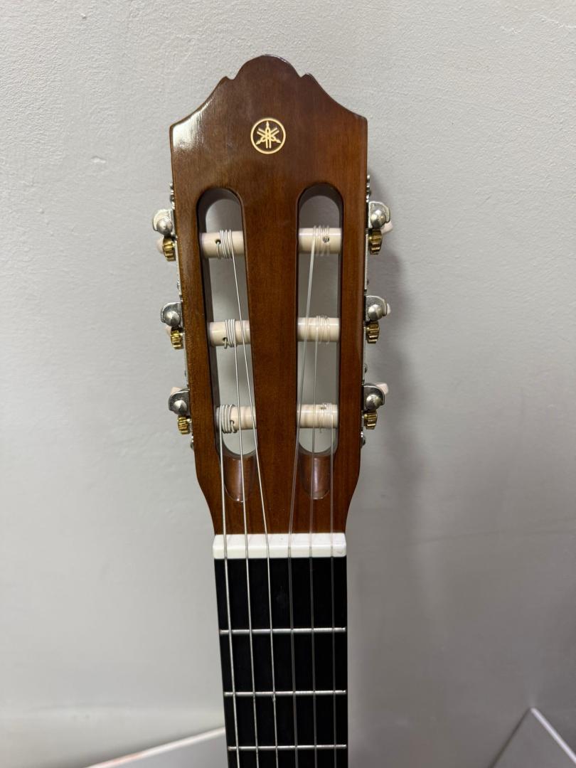 Yamaha C40 Nylon String Acoustic Guitar image 3