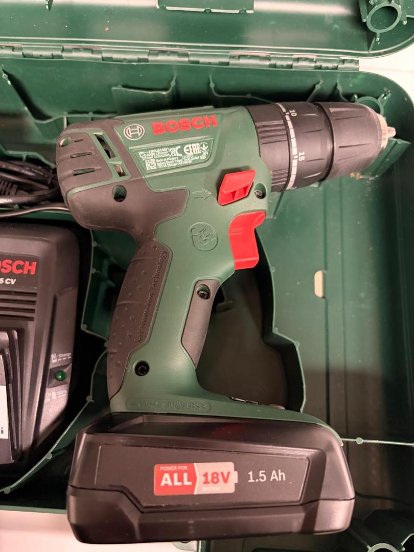 Masina de gaurit cu percutie cu 2 acumulatori Bosch PSB 1800 LI-2 image 2