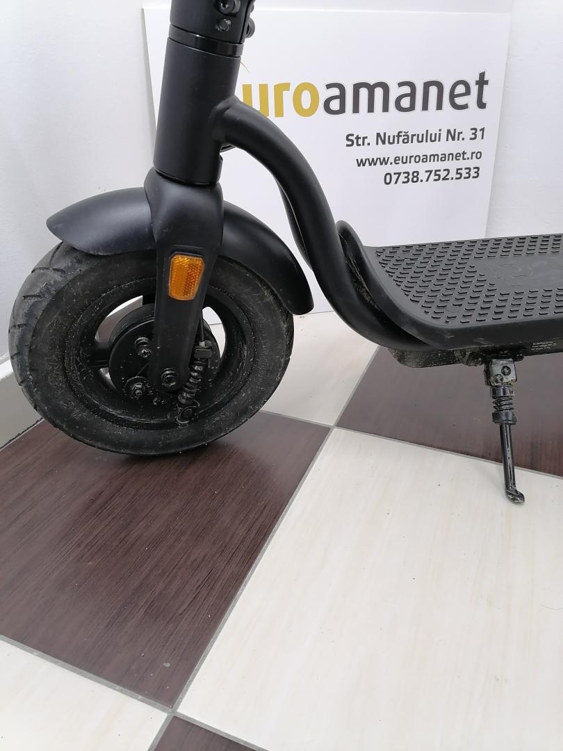 Pure Air Pro Electric Scooter  image 3