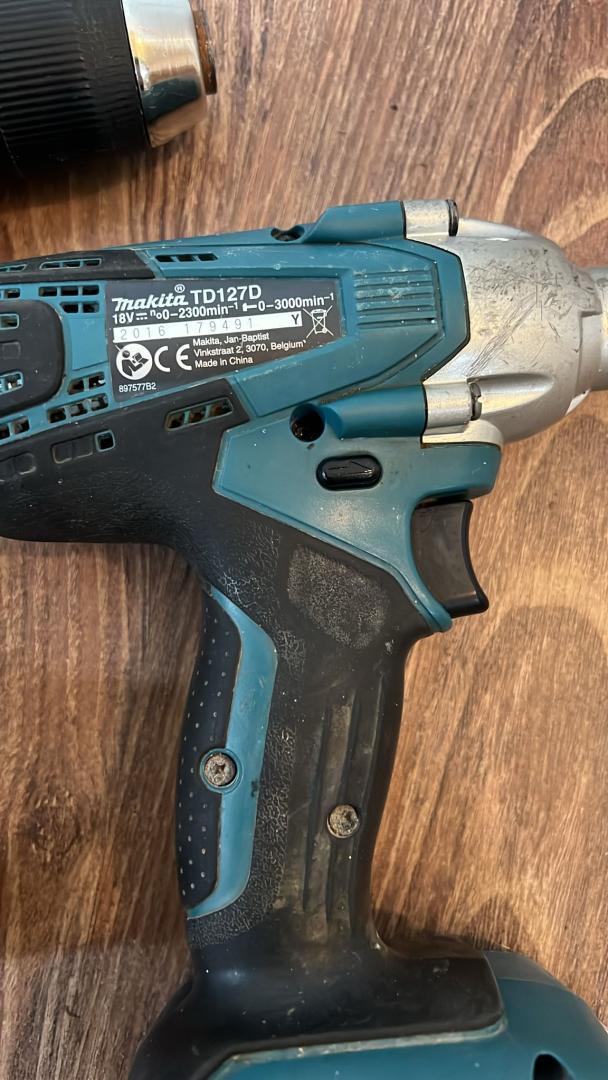 Mașină de găurit cu percuție (HP457DZ) SI Șurubelniță de impact (TD127DZ) image 4