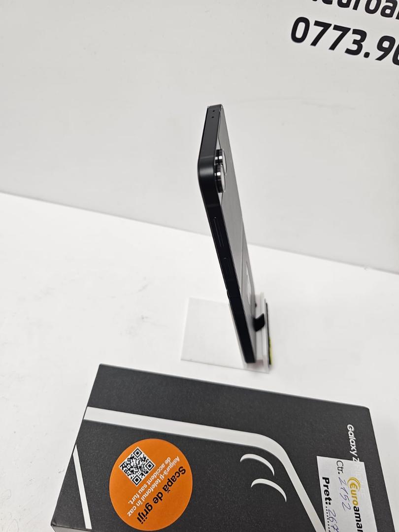 Telefon mobil Samsung Galaxy Z Flip7 FE 8GB RAM 256GB 5G Black image 4