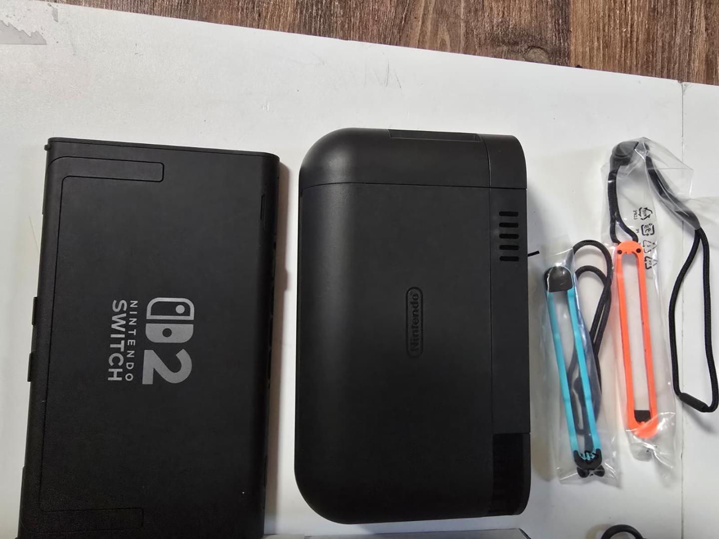 Consola Nintendo Switch 2, Light Blue/Light Red JoyCon + Joc Mario Kart World Bundle image 4