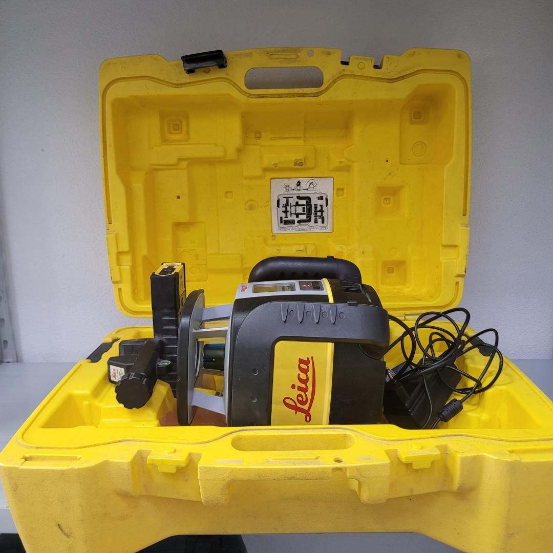 Leica Rugby CLAx700 nivela laser rotativ Raza de masurare: 0 - 600 m 0 - 1300 m image 1