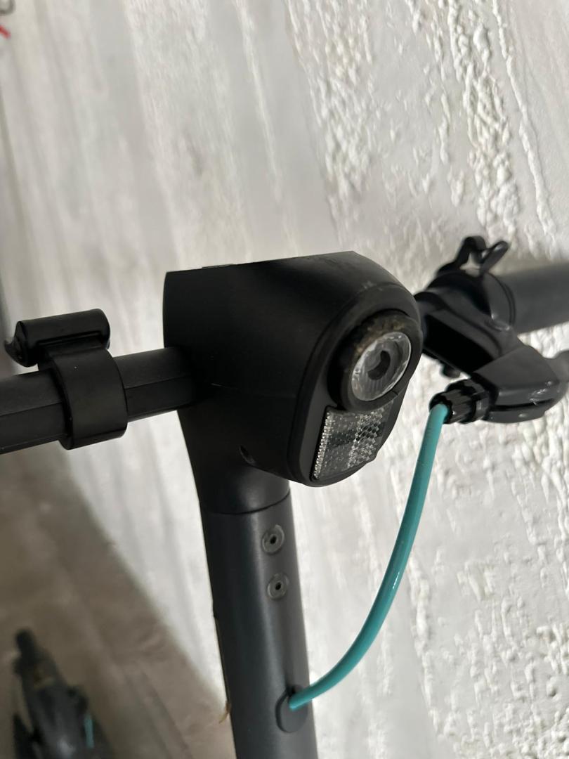 Trotinetă electrică pliabilă Odys Alpha X3 Pro, 20 km/h image 1