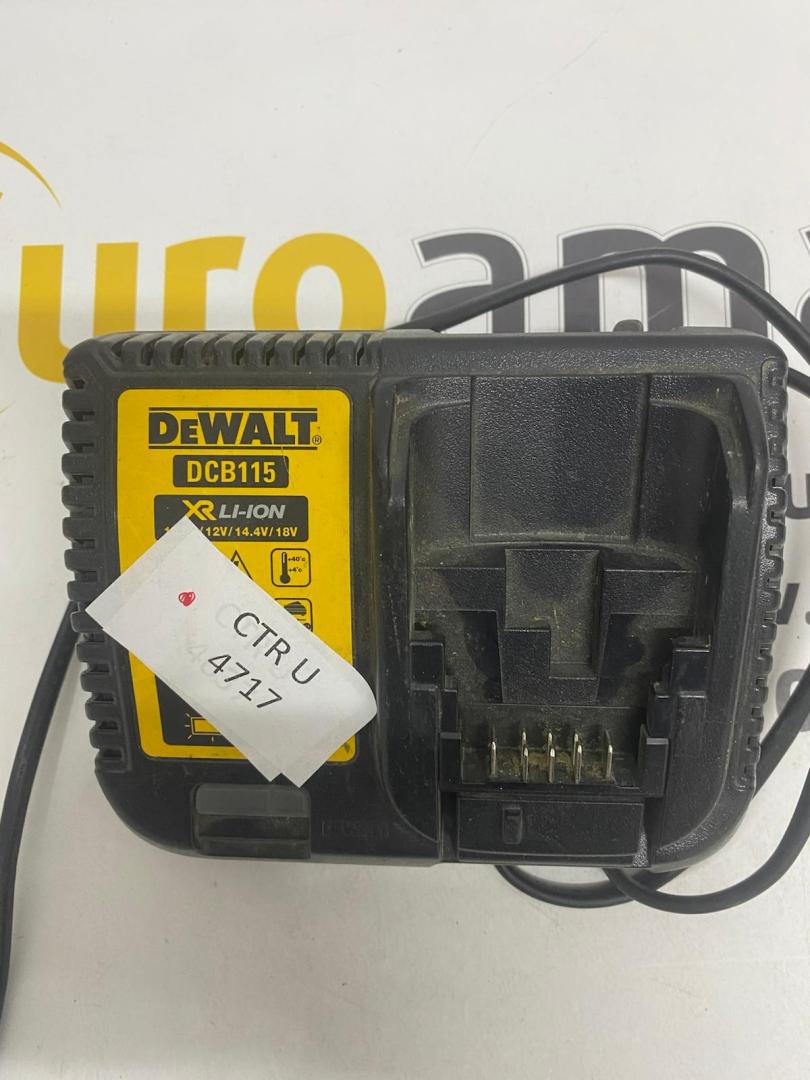 Masina de gaurit si insurubat DEWALT DCD796 cu acumulator si incarcator image 3