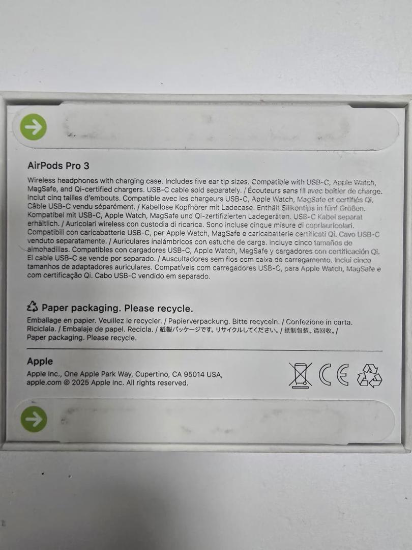 Casti Apple Airpods Pro 3, Carcasa MagSafe (USB-C) sigilat image 1