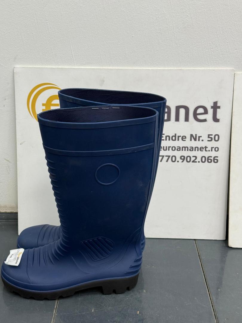 Cizme din cauciuc, culoarea albastra ,noi image 1