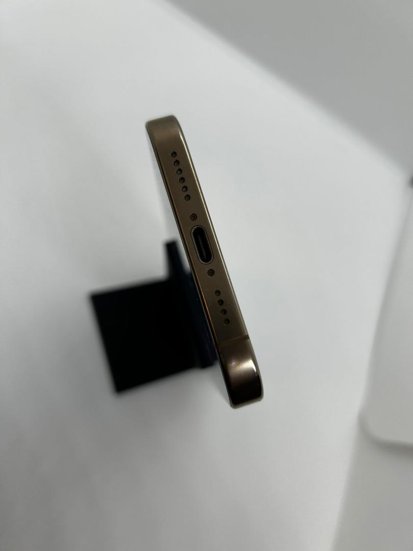 Apple iPhone 16 Pro Max, 256GB, 5G, Desert Titanium, 95% image 4