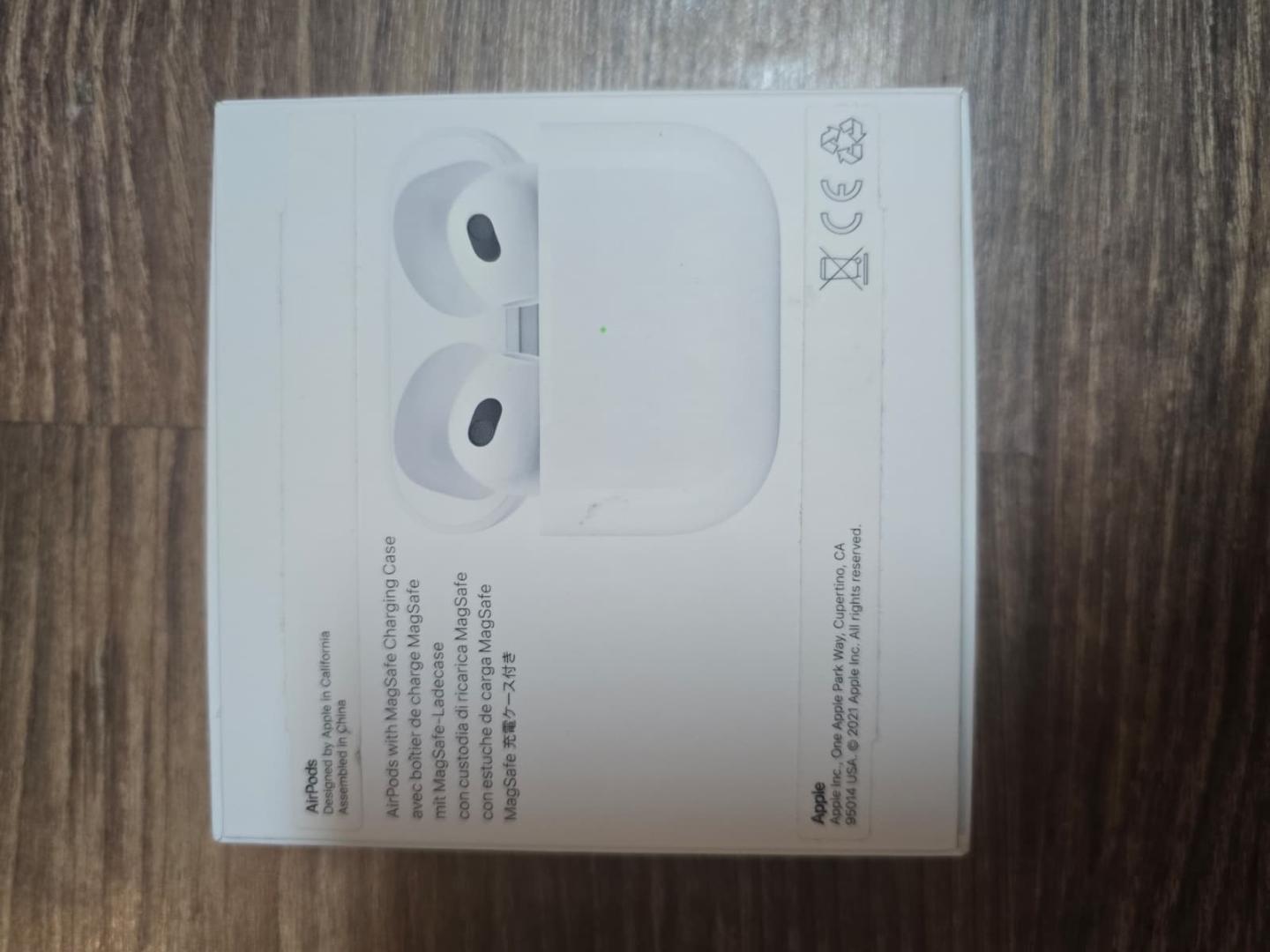 Casti Apple Airpods Pro 3, Carcasa MagSafe image 3
