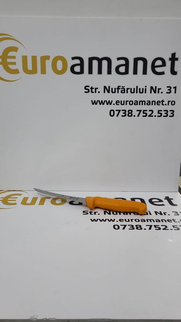 Cutit de dezosat cu lama curbata, flexibilitate medie 13 16 cm, SWIBO WEGNER