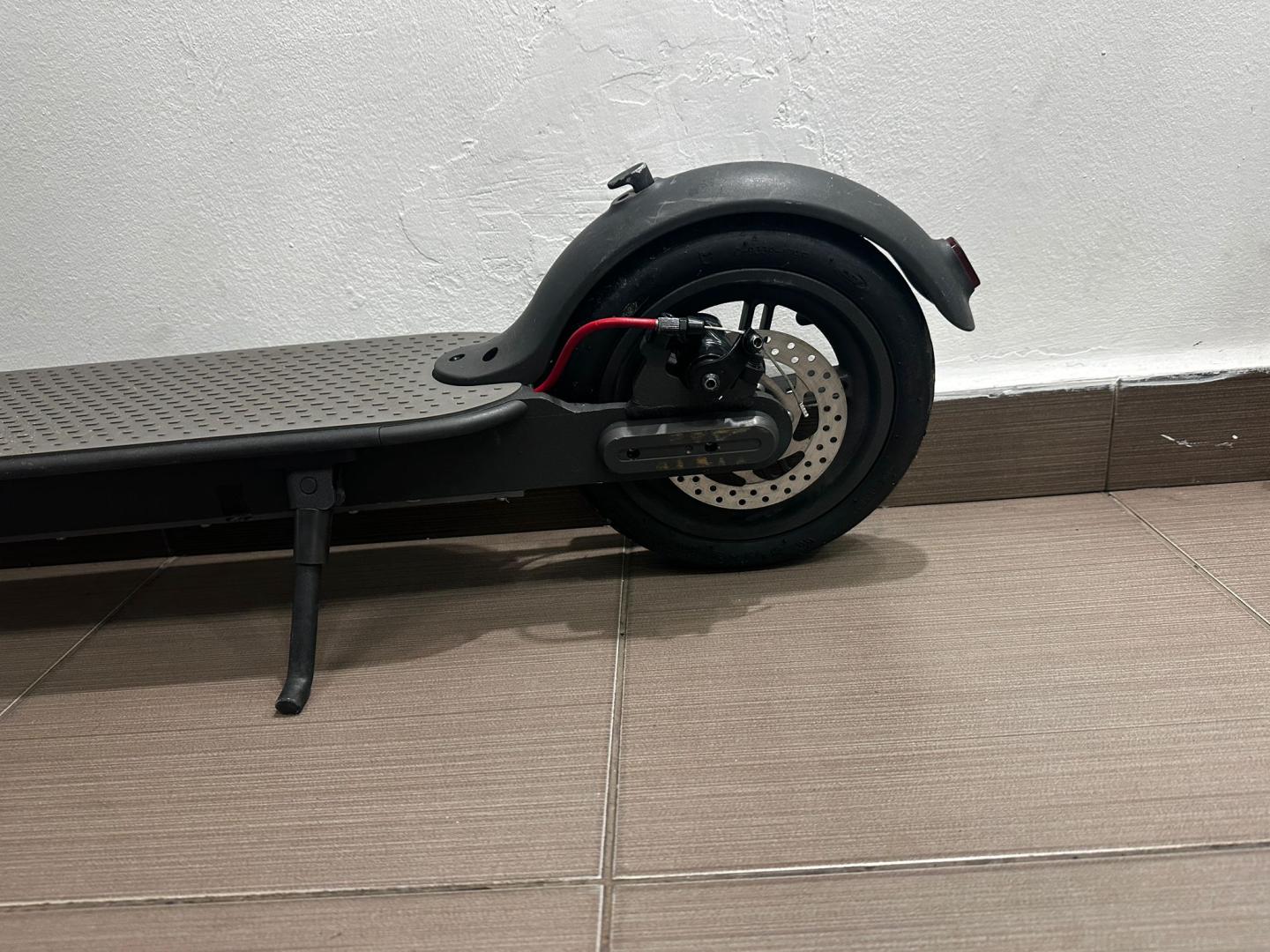 Trotineta electrica Mi Mijia M365, 25km/h image 5