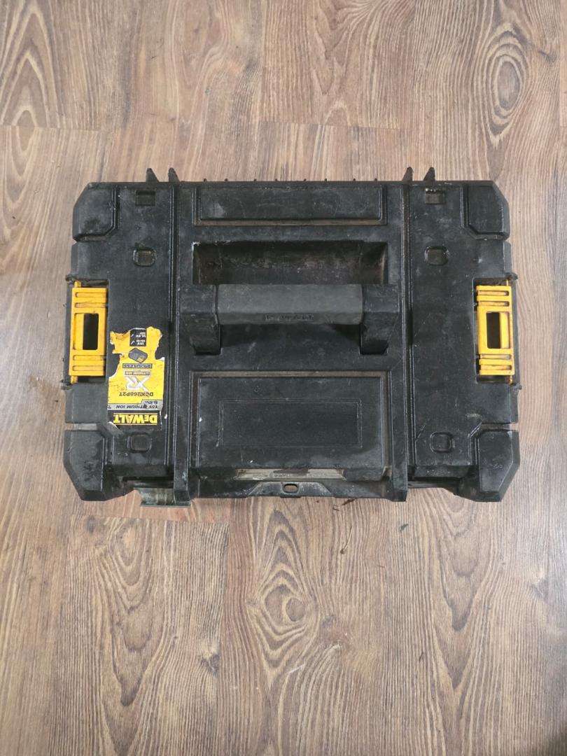 Masina compacta de gaurit si insurubat (bormasina) pe acumulator DeWalt DCD791P2, 18 V, 2000 RPM, 13 mm mandrina image 1