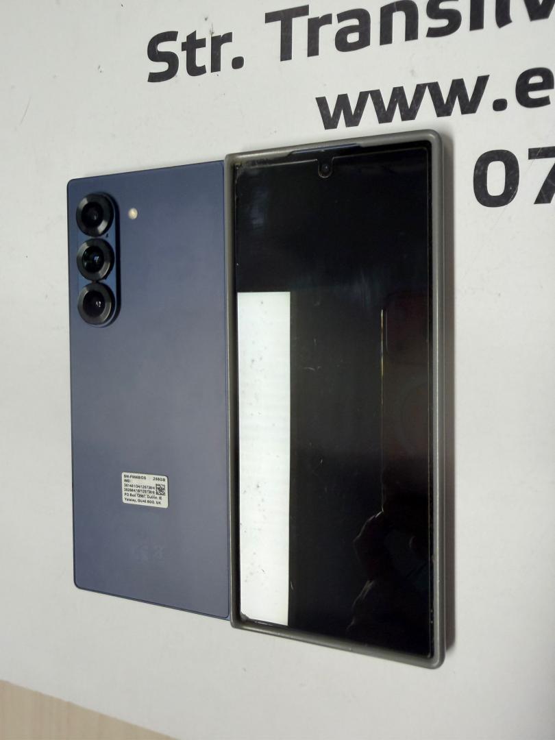 Samsung Galaxy Z Fold6, 256GB, 12GB RAM image 2