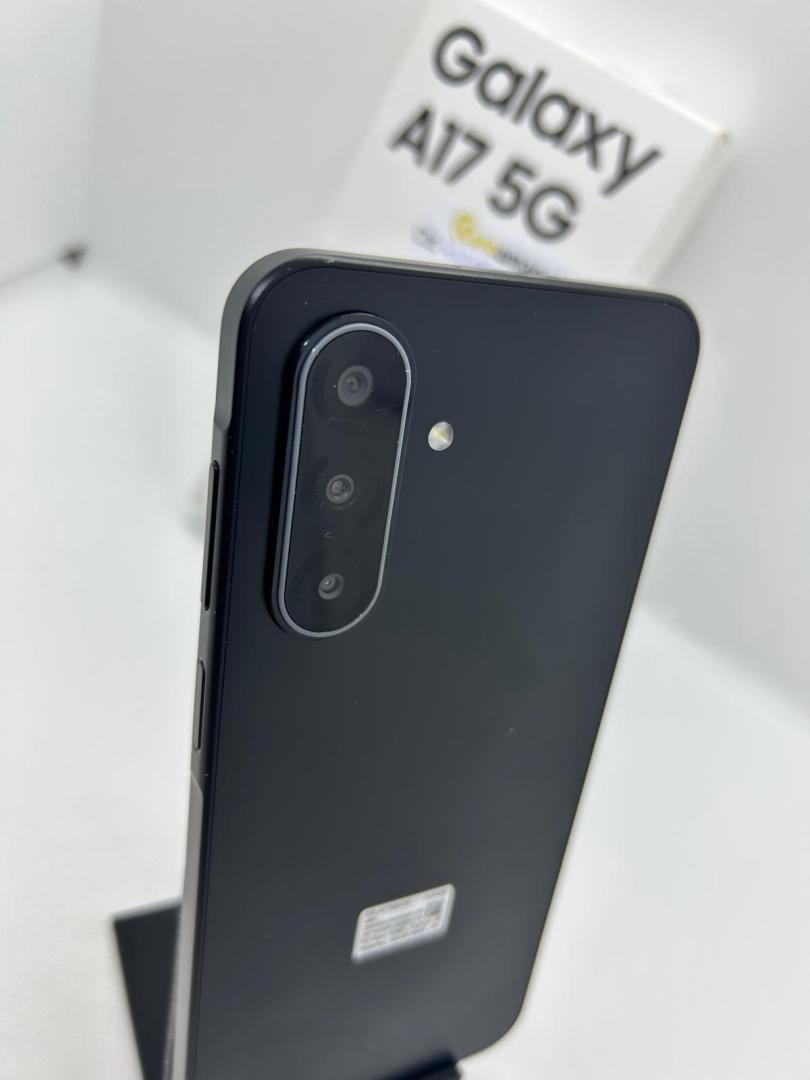 Telefon mobil Samsung Galaxy A17, Dual SIM, 4GB RAM, 128GB, 5G image 4