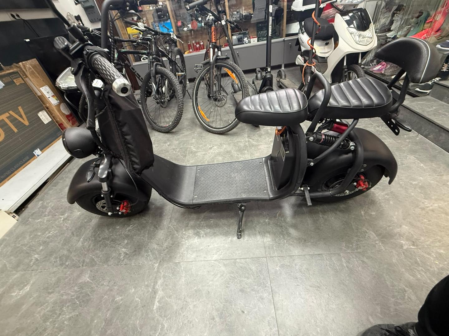 Scuter electric chopper 1500W Inregistrabil 12Ah Lithium 25km/h capacitate 180kg E-BIKE cu Baterie Detasabila 2 Persoane