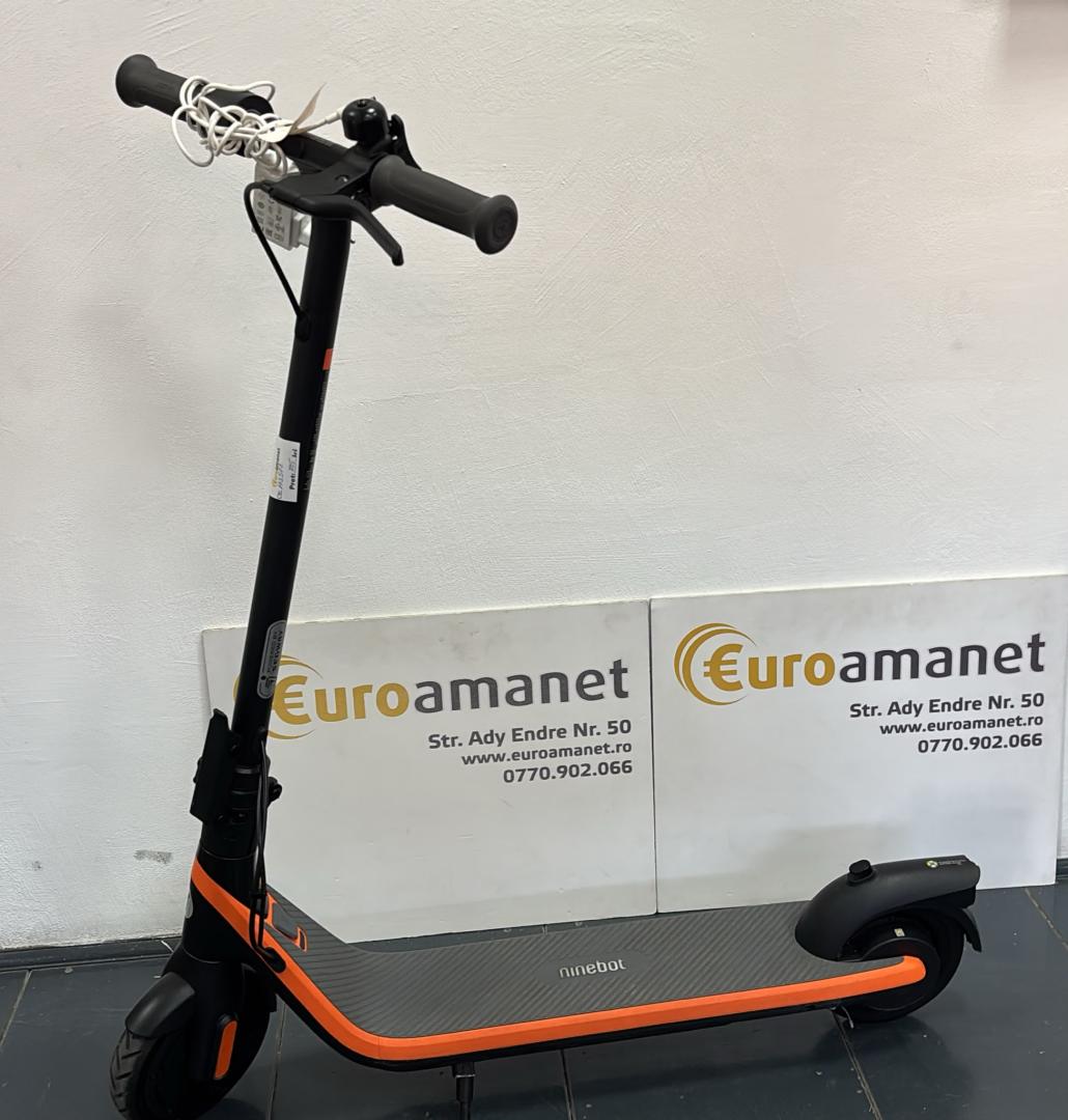 Trotineta electrica Ninebot eKickscooter C2