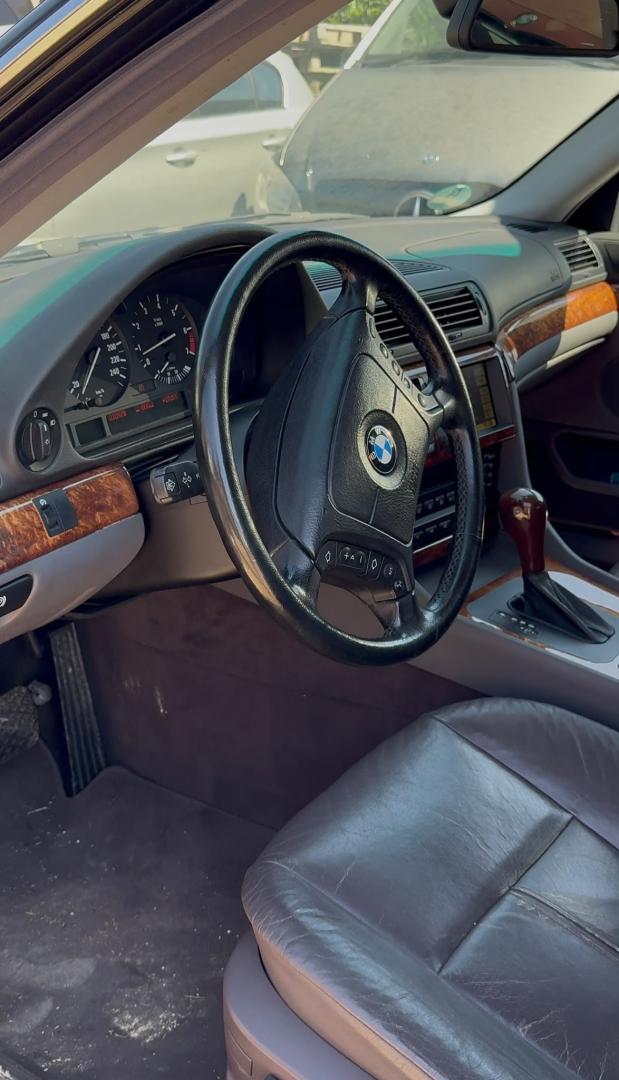 BMW E38 728i, 1998 image 4