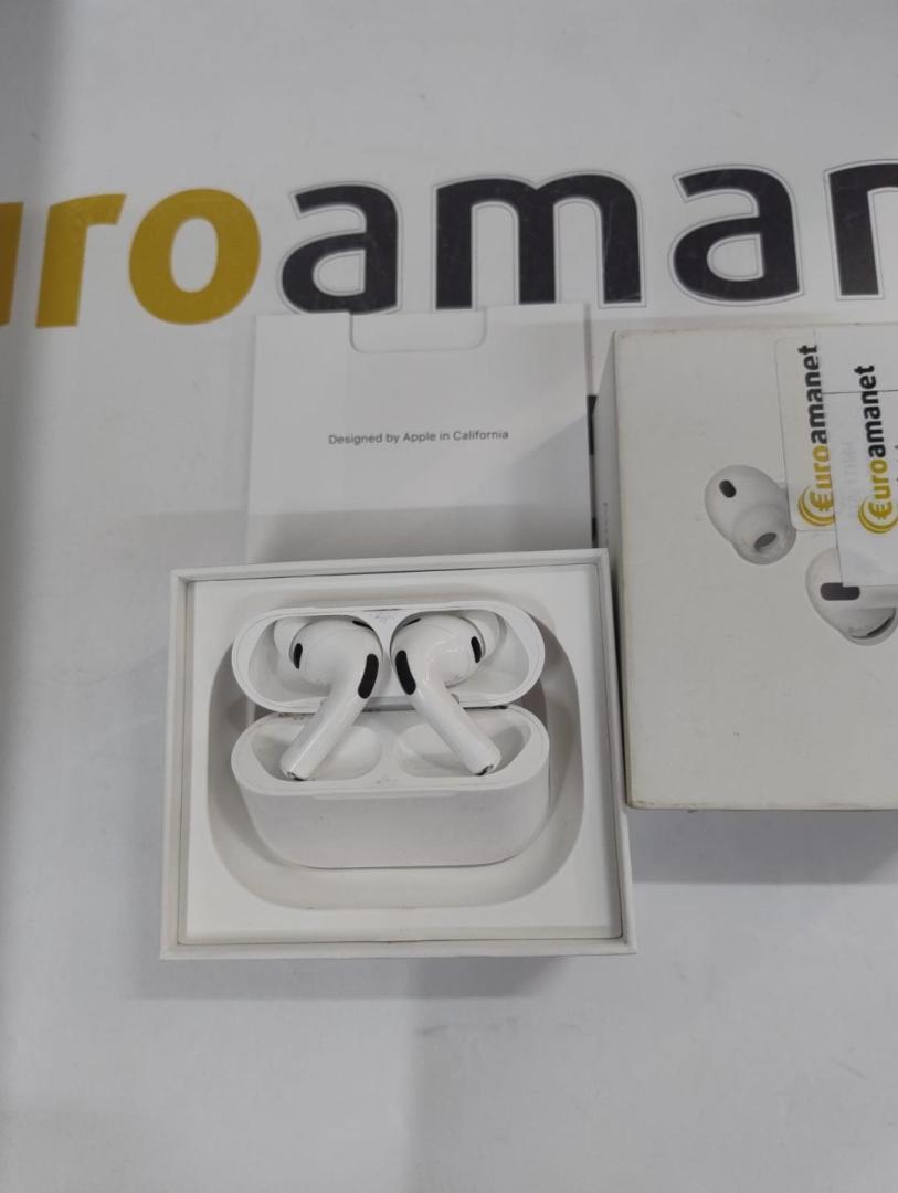 Casti Apple Airpods Pro 3, Carcasa MagSafe (USB-C) image 3