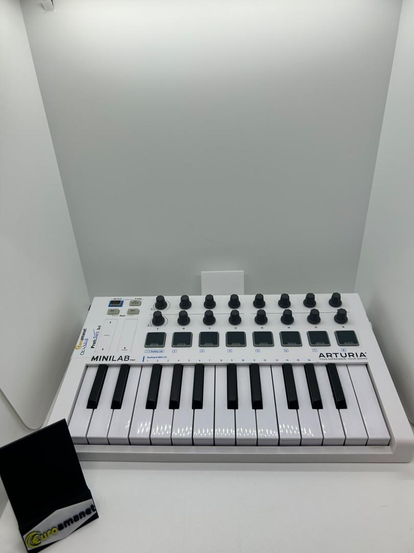 Controller Midi cu claviatura Arturia Minilab MKII