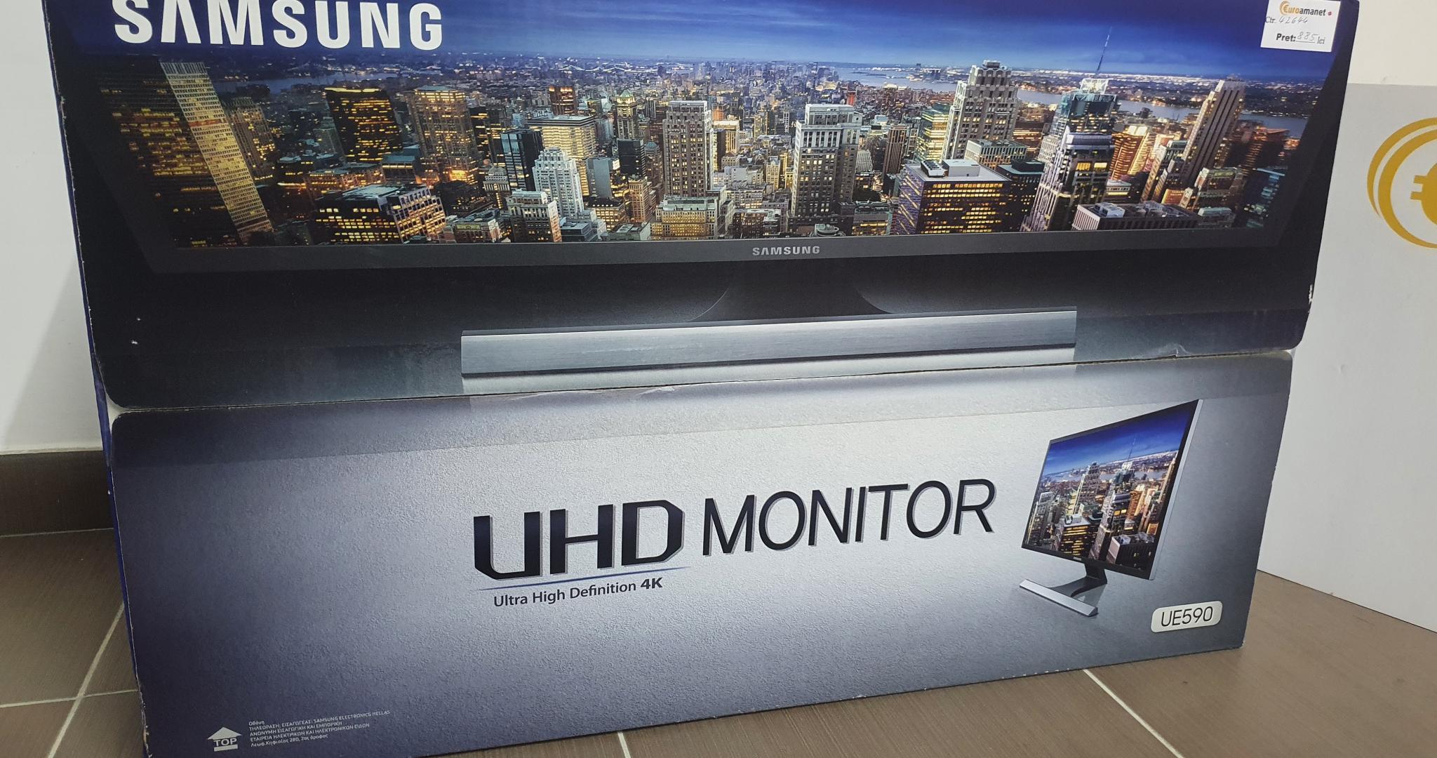 Monitor Samsung UE590 image 2