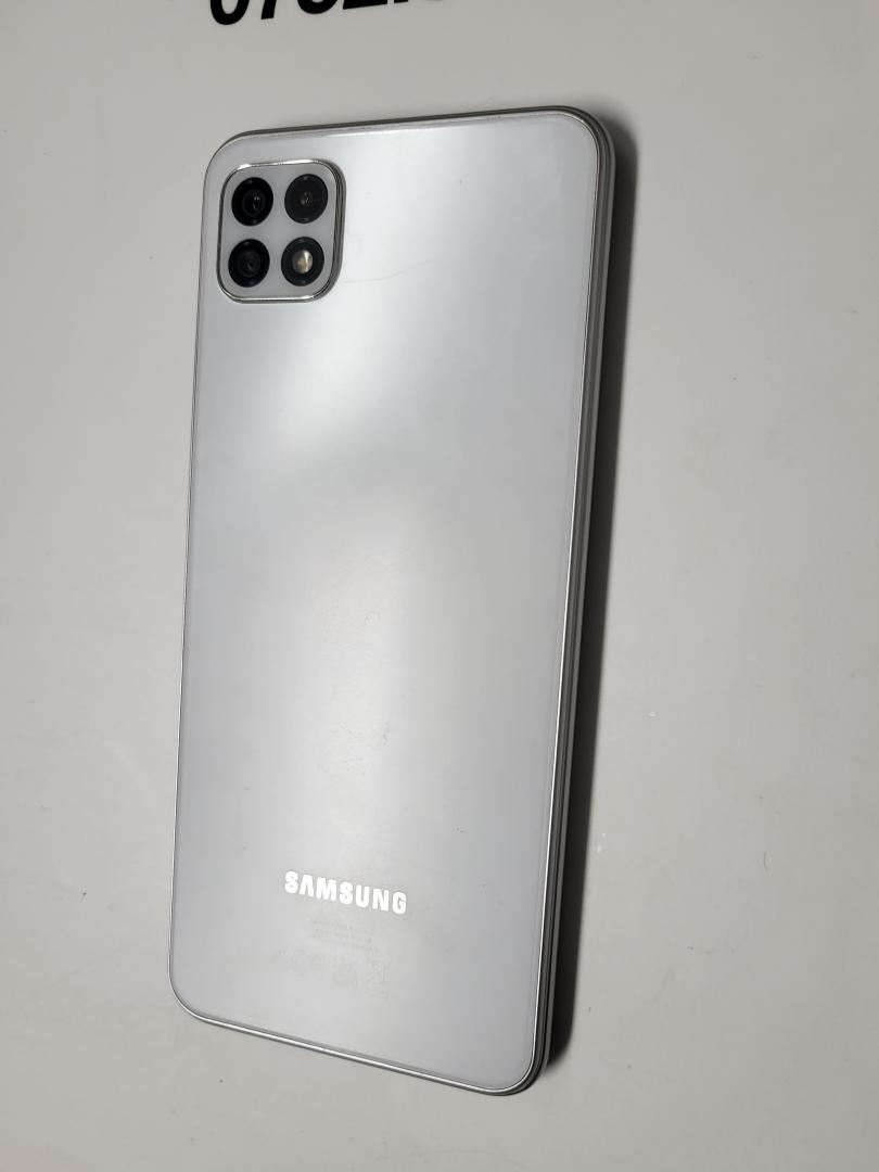 Samsung Galaxy A22 image 2