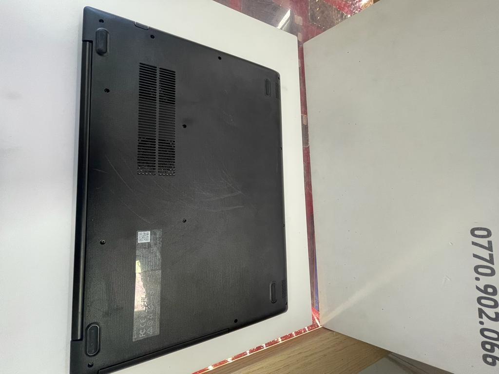 Laptop Lenovo 4gb ram,120gb image 3