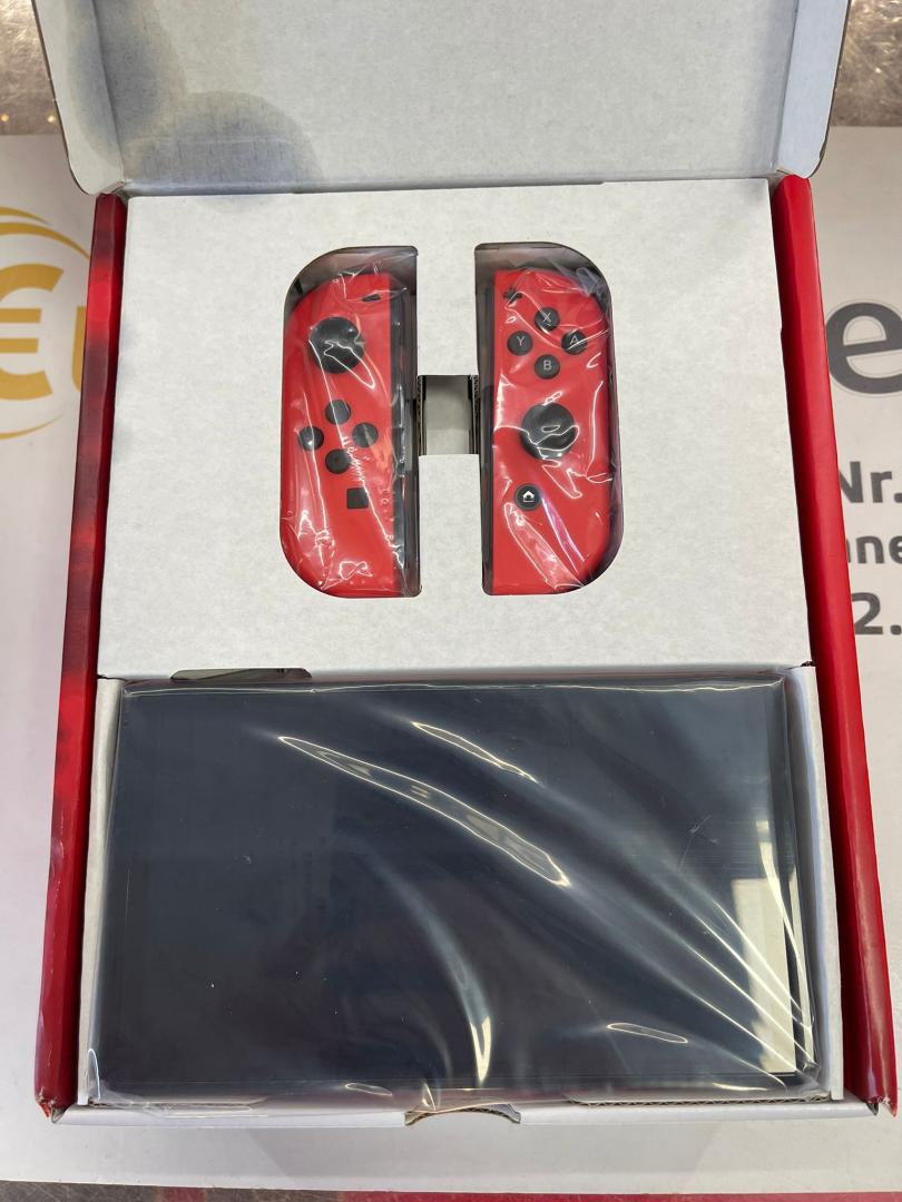 NINTENDO Switch Oled 64GB (Albastru/Rosu) si Mario Edition image 4