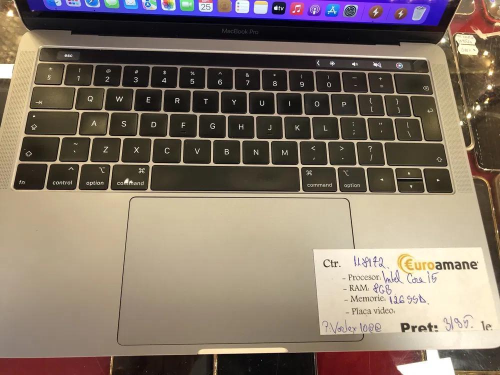 Apple MacBook Pro 13 inch late 2019 i5 image 1