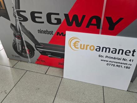 Trotineta electrica Segway Ninebot MAX G3, 500W, 75km, 11", neagra, cu amortizare si lumini LED