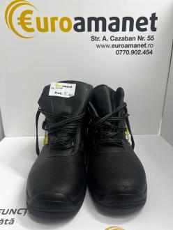 Bocanci de protectie cu bombeu metalic